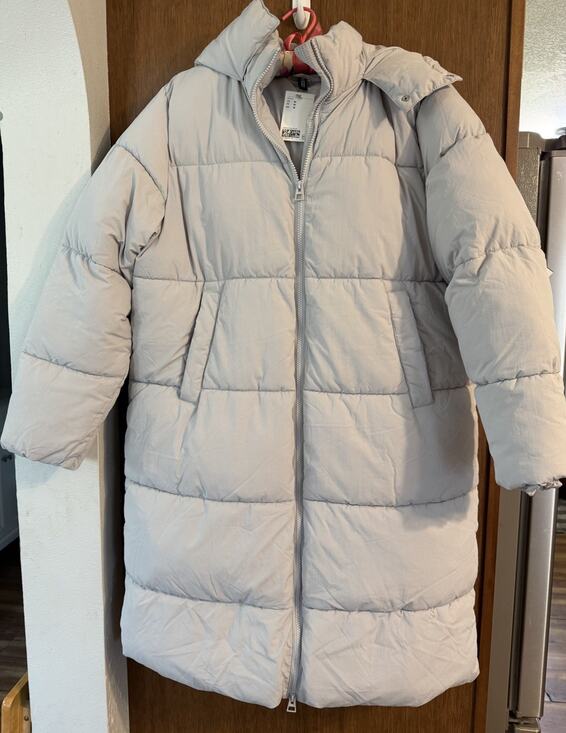H&M Jackets & Blazers - H&M NWT Divided Long Puffer Jacket hooded coat size Medium knee length gray
